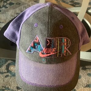 New retro Nike cap with adjustable back! Fun prints and colors!